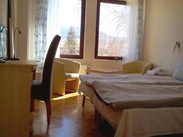 Фото номера Бюджетный двухместный номер с 1 кроватью Отель Hotel Hinovi Hvoyna г. Hvoyna 5